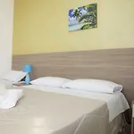 Alojamento de Acomodação e Pequeno-almoço Giosy 3*